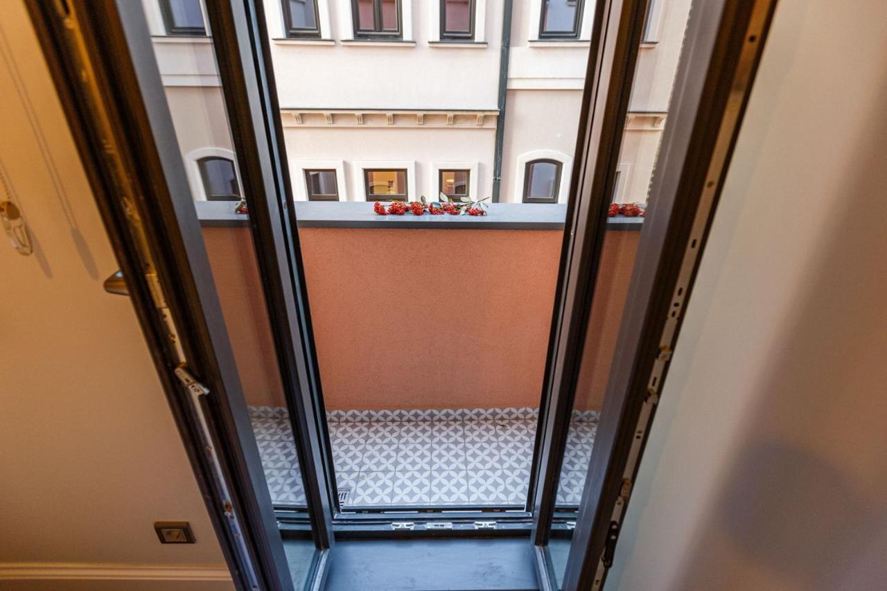Central Mo Apartment Istanbul Ngoại thất bức ảnh