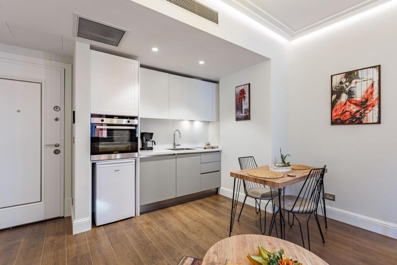 Central Mo Apartment Istanbul Ngoại thất bức ảnh